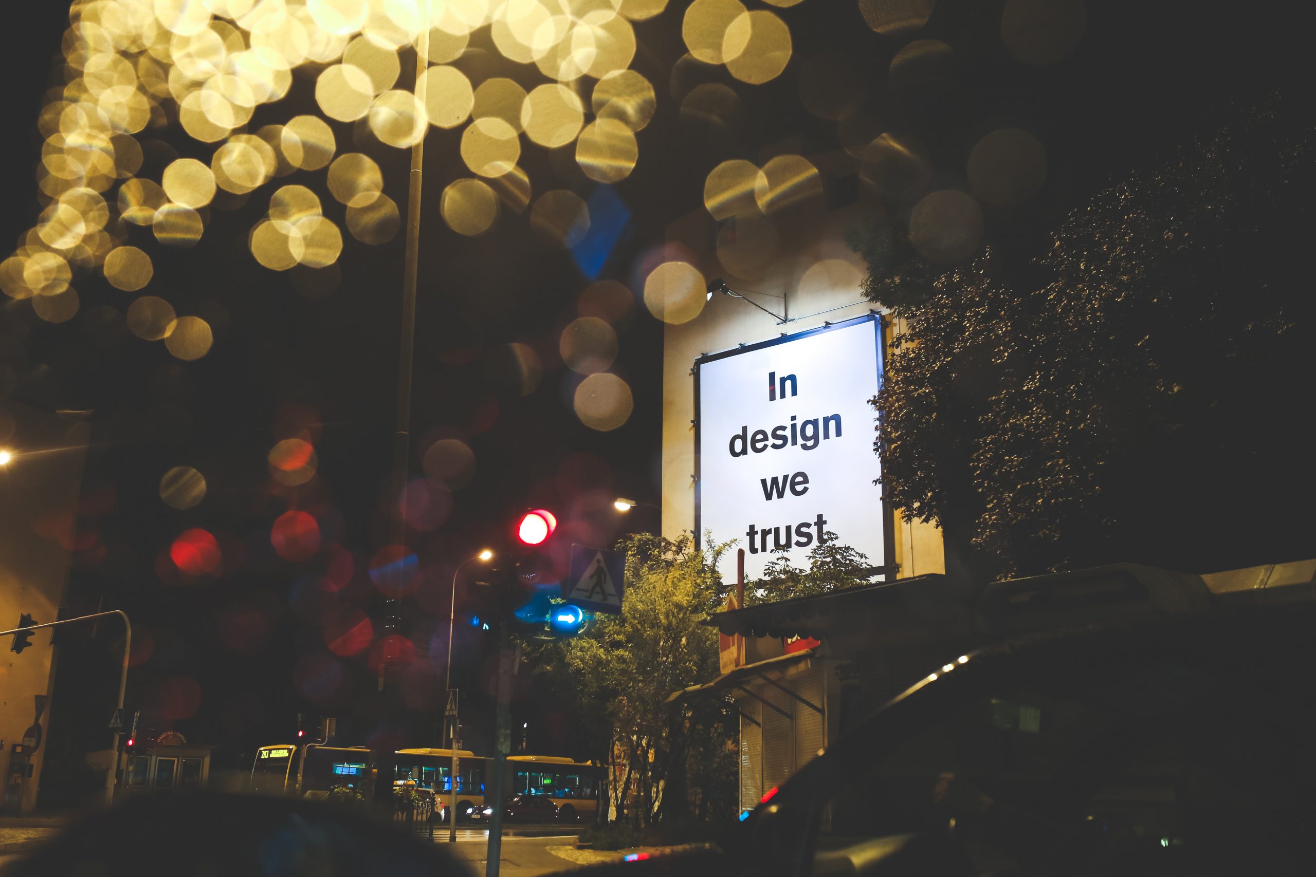 crear anuncios para video walls